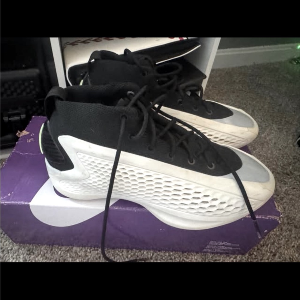 Adidas basketball Shoes. not even worn a whole season! storm troopers 1!
